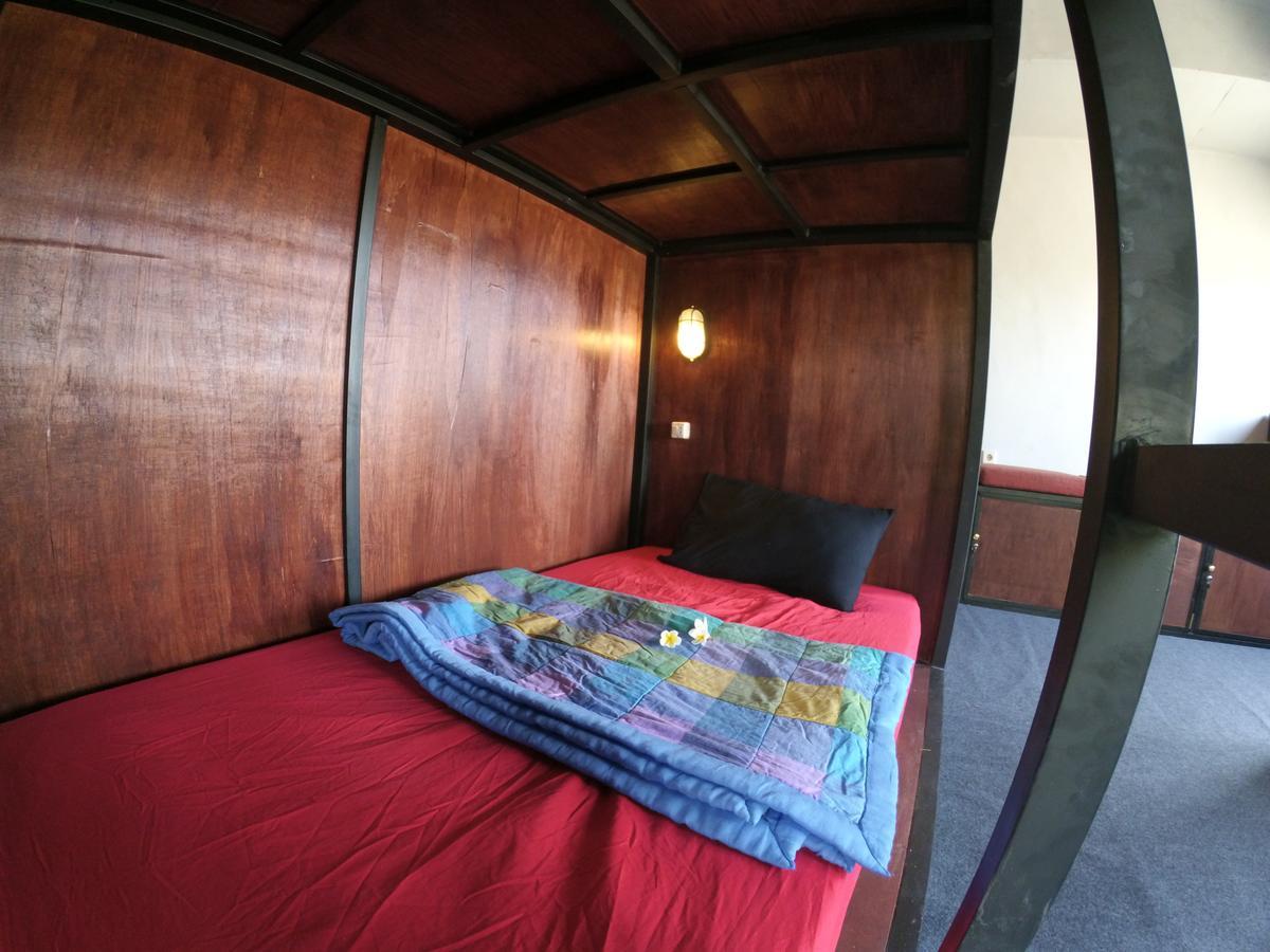 Local Hostel Amed Екстериор снимка
